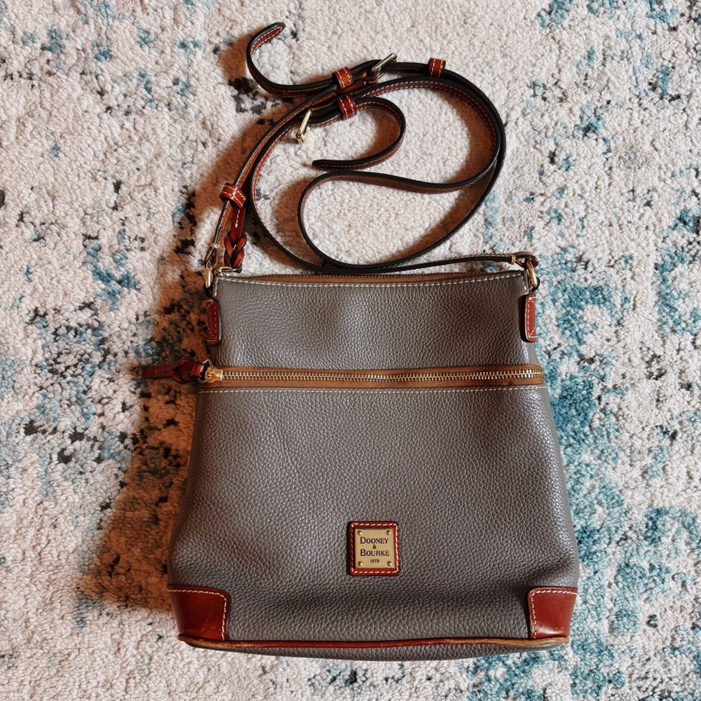 Dooney & Bourke Shoulder Bag - Picture 1 of 14